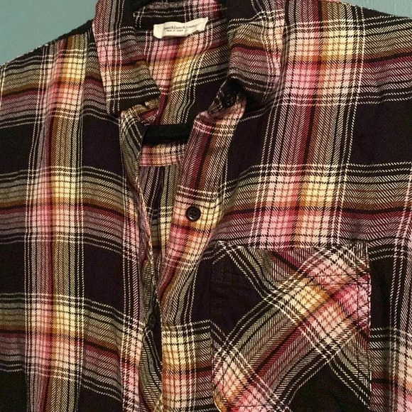 BeachLunchLounge flannel - super soft - size small - great condition - Picture 3 of 7